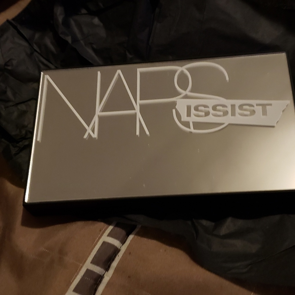 Nars Issist Palette - Picture 6 of 10